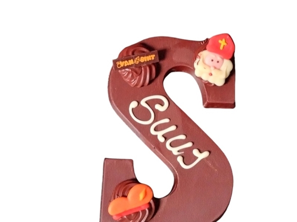 CHOCOLADE LETTER MELKMET NAAM S